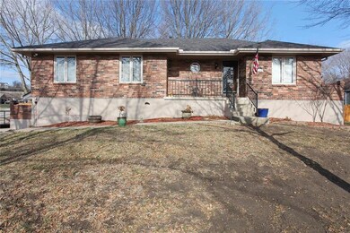 2306 S Harding St, Oak Grove, MO 64075 - photo 4