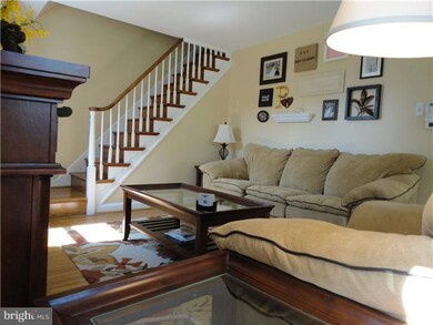 204 Greenbriar Ln, Havertown, PA 19083 - photo 4