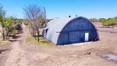 22510 N Post Rd, Paulden, AZ 86334 - photo 3