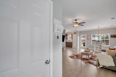 744 Fairview Cir, Hinesville, GA 31313 - photo 2