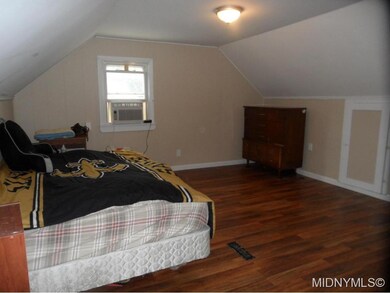 2nd floor Bedroom