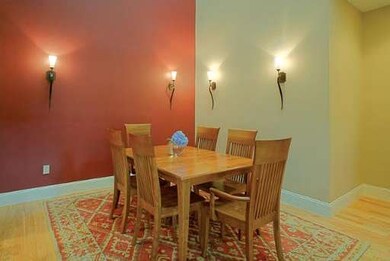 391 Walnut St unit 9, Newtonville, MA 02460 - photo 3