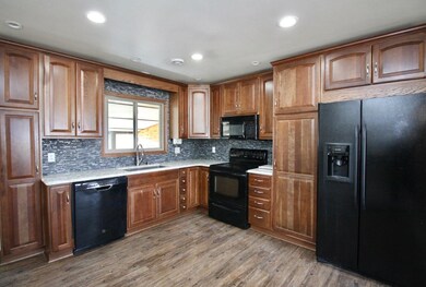 801 W State Road 11, Janesville, WI 53546 - photo 4