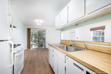 2718 Glenbridge Ct, Ann Arbor, MI 48104 - photo 7