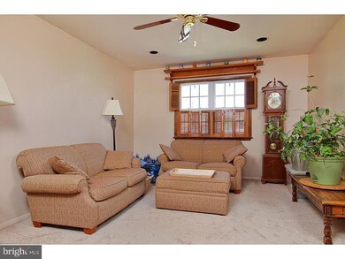 10 Sweet Bay Ln, Swedesboro, NJ 08085 - photo 2