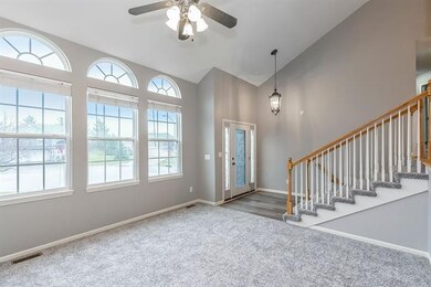 520 Forrest View Ct, Raymore, MO 64083 - photo 2