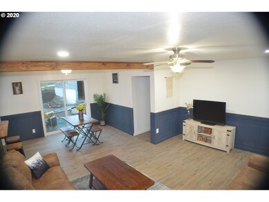 818 E Main St, John Day, OR 97845 - photo 5