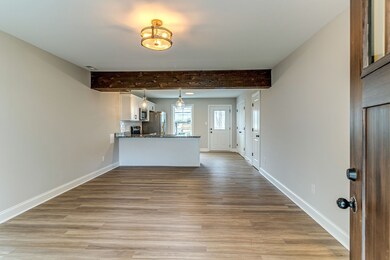 1008 S Beckett St unit C, Columbia, TN 38401 - photo 3