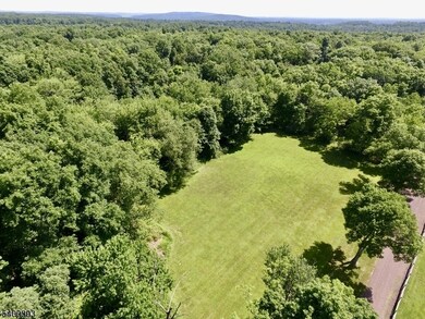 57 Featherbed Ln, Flemington, NJ 08822 - photo 2