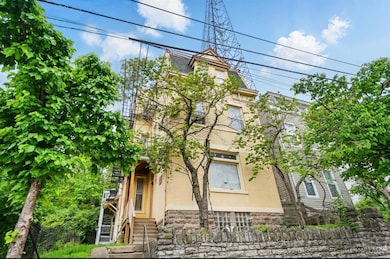 2227 Wheeler St, Cincinnati, OH 45219 - photo 3