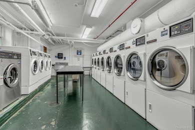 Knolls Crescent unit 8M, Bronx, NY 10463 - photo 7