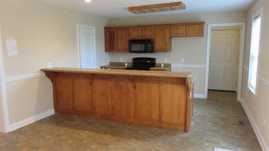 135 Lakeland Dr, Harrodsburg, KY 40330 - photo 5