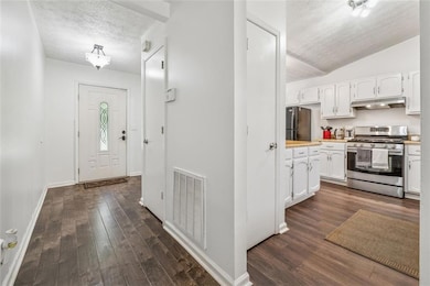 785 Greenhedge Way, Stone Mountain, GA 30088 - photo 4