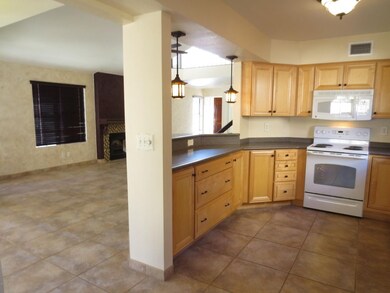 c Kitchen 2