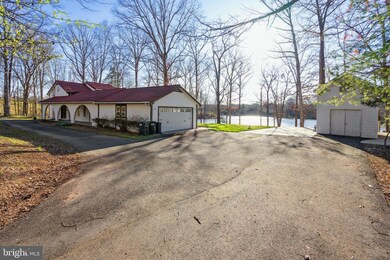 8909 Burwell Rd, Nokesville, VA 20181 - photo 2