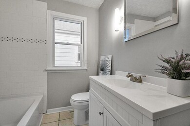 DeshlerBathroom