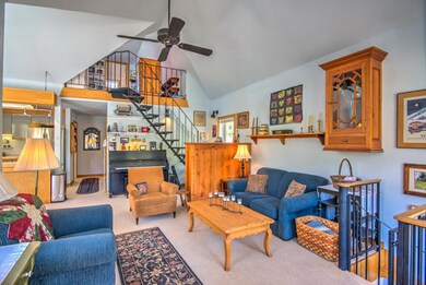 07 - Living Room