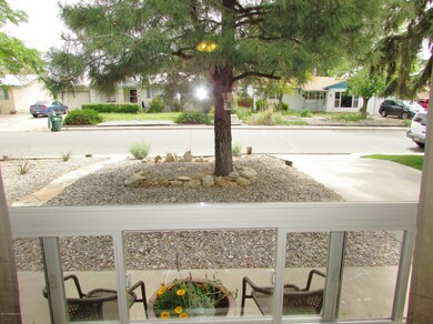 4-Living Room Picture Window