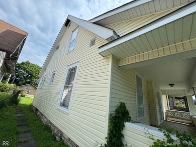 view of home's exterior