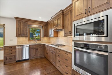 3801 1st Ave SW, Cedar Rapids, IA 52405 - photo 7