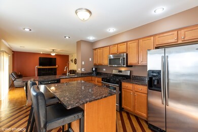 17730 Oakwood Ave unit 4, Country Club Hills, IL 60478 - photo 4