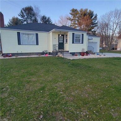 228 Salem St, Conneaut, OH 44030 - photo 2