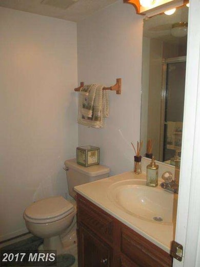 9645 Glendower Ct, Laurel, MD 20723 - photo 6