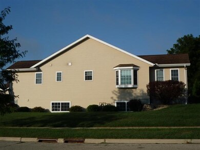 362 Sterling Dr, Oregon, WI 53575 - photo 5