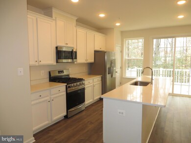 23377 Thuja Ln, California, MD 20619 - photo 4