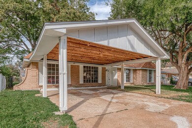 946 Fruitvale Dr, Houston, TX 77038 - photo 2