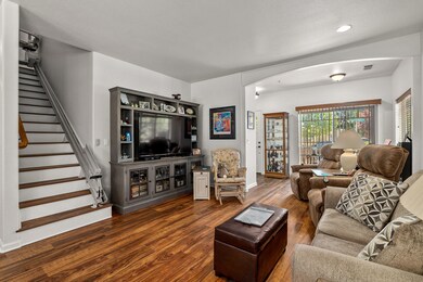 1700SESoftwoodWay-007