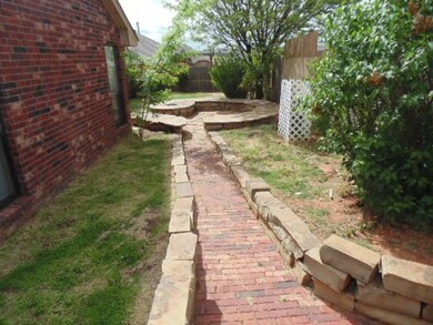 2009 SE 6th St, Moore, OK 73160 - photo 6