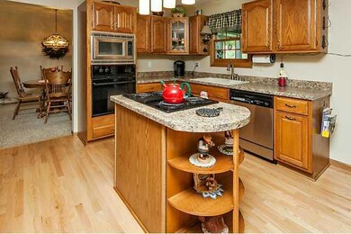 1112 Sundance Cir, Adel, IA 50003 - photo 5