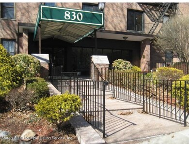 Highview Condominium unit 6A, Staten Island, NY 10301 - photo 2