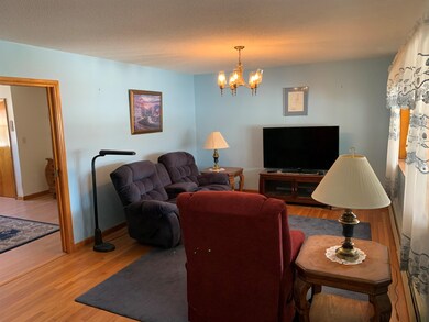 39 Edwards St, Colebrook, NH 03576 - photo 7