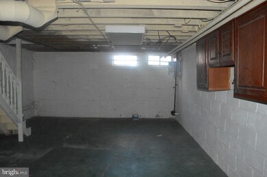 446 Thomson Ave, Paulsboro, NJ 08066 - photo 7