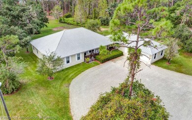 333 Holmes Ave, Lake Placid, FL 33852 - photo 2