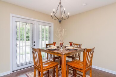 422 Eisenhower Dr-12