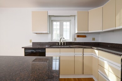 14 Skehan St unit 2, Somerville, MA 02143 - photo 4