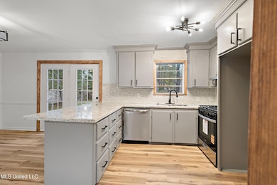 338 S Fox Hall Rd, Pearl, MS 39208 - photo 6