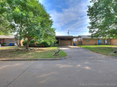 4916 E 27th Place, Tulsa, OK 74114 - photo 3