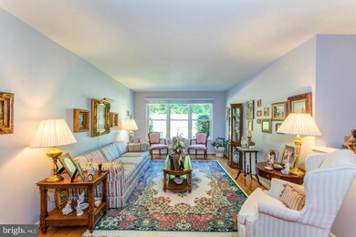 8035 Galla Knoll Cir, Springfield, VA 22153 - photo 4