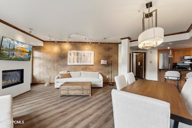 3720 N Sundial Ct C207, Park City_HDR004