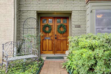 1312 Harold St unit 4, Houston, TX 77006 - photo 2