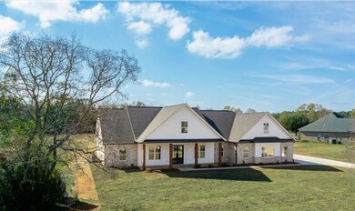 12 Point Clear Dr, Carriere, MS 39426 - photo 2