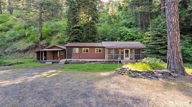 136 Tamarack Ln, Dayton, WA 99328 - photo 4