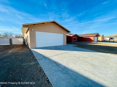 317 Valle Bonita Dr, Farmington, NM 87401 - photo 2