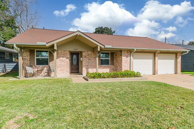 11307 Caribbean Ln, Houston, TX 77089 - photo 2