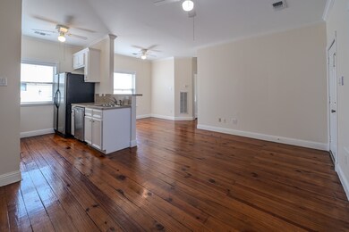 1748 W Main St, Houston, TX 77098 - photo 4