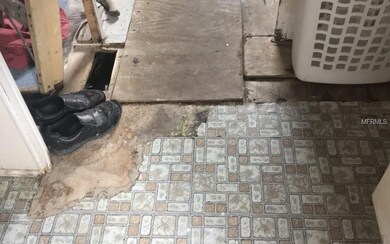 36411 Ohara St, Zephyrhills, FL 33541 - photo 4